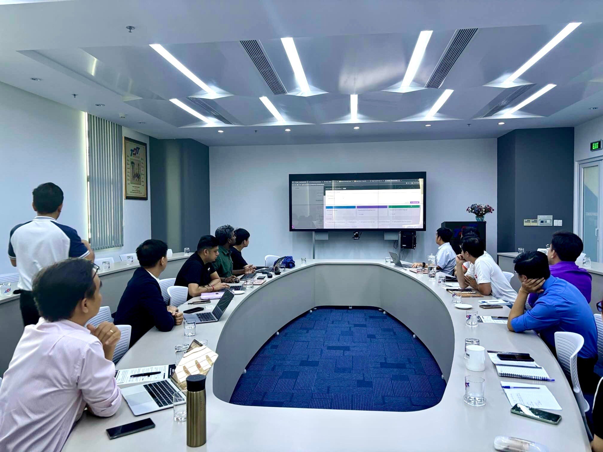 Flexidata meeting với Đại học Tôn Đức Thắng