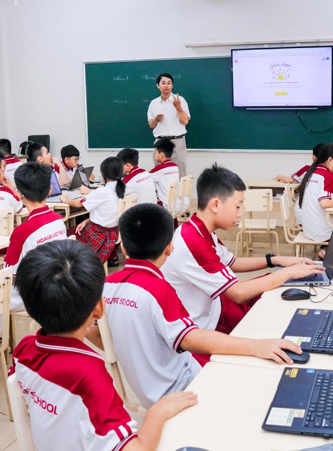 Hoang Viet School